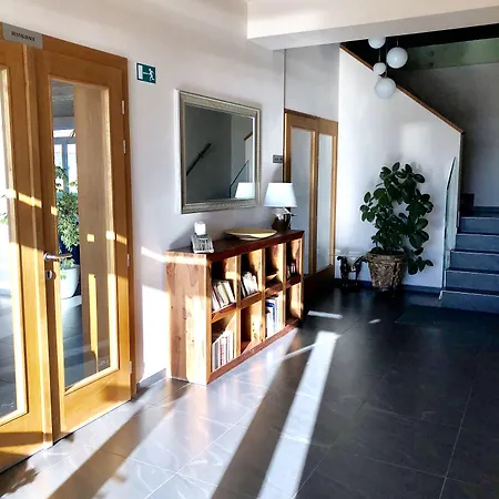 Jezerna Guest house 3*
