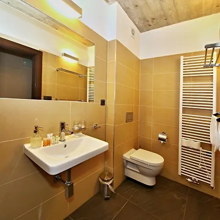 Jezerna Guest house 3*