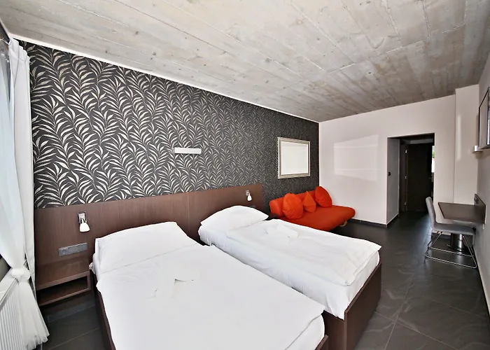 Affittacamere Jezerná 3*